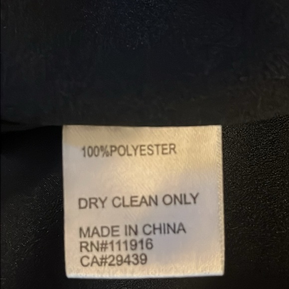 NWOT! Yumi Kim size small/petite floral spaghetti strap top. Laces in back - Picture 6 of 10